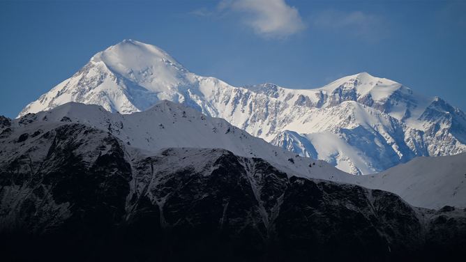 The south peak (L) and north peak of Denali from Denali Viewpoint South in Denali National Park near Trapper Creek, Alaska, on September 20, 2022. (Photo by Patrick T. FALLON / AFP) (Photo by PATRICK T. FALLON/AFP via Getty Images)