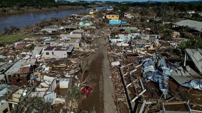  Aerial view of Arroio do Meio following the devastating floods 