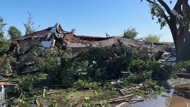 2 Dead After Catastrophic EF-4 Tornado Levels Barnsdall, Oklahoma | Fox ...