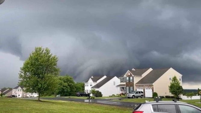 Supercell thunderstorm impacting Gaithersburg, Maryland