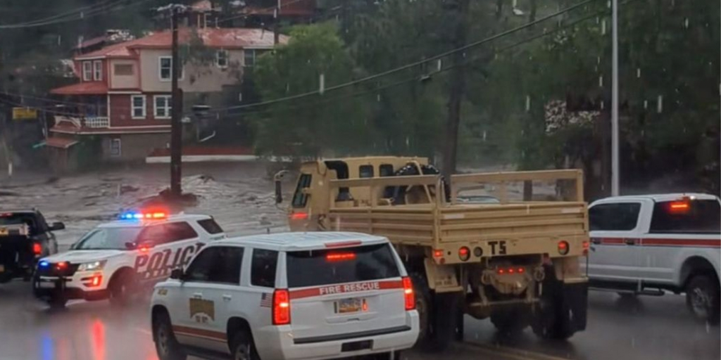 新墨西哥州村庄一个月内遭遇第 13 次山洪紧急情况