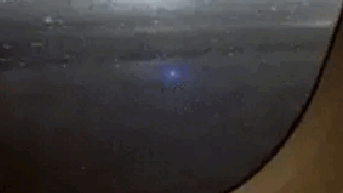 Passengers ride out Chicago storms in airplanes stuck on tarmac