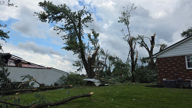 Beryl's remnants trigger regional tornado outbreak in Northeast | Fox ...