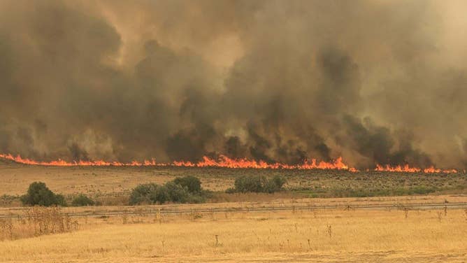 Photos: Oregon now battling country’s largest 'megafire' | Fox Weather