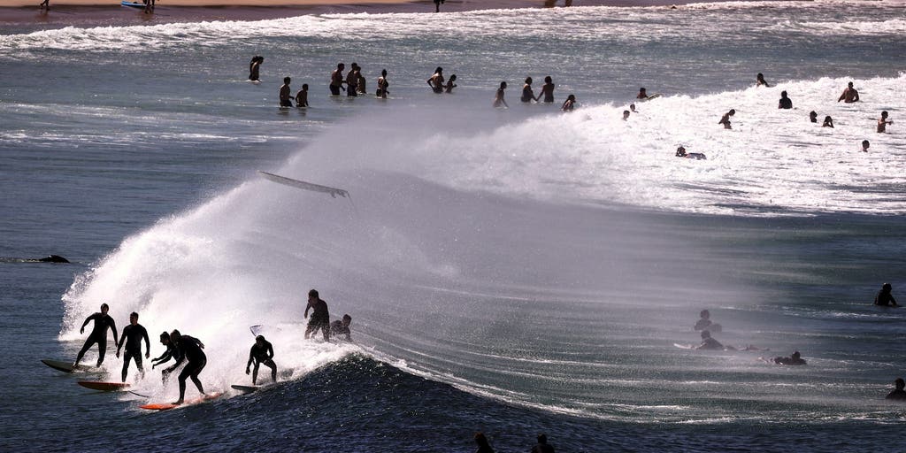 Australia sweats in record heat in the triple digits – in the middle of winter