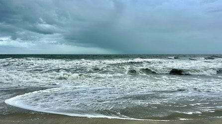 Nor'easter live tracker: Future radar, winds, storm surge, rain and alerts