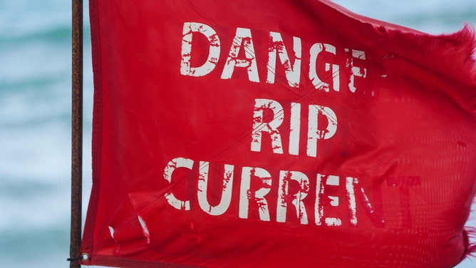 Rip current flag.