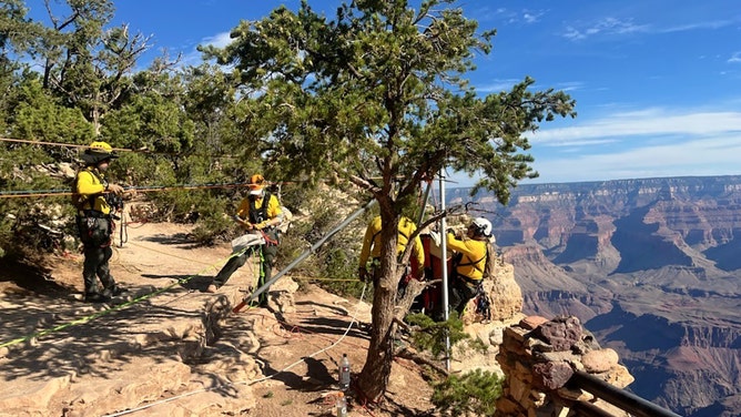 Volunteers at Yavapai Point on August 2, 2024.