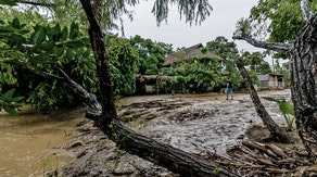 Hurricane John wreaks havoc in southern Mexico, leaving 2 dead from landslide