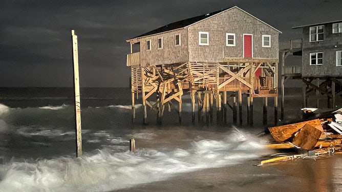 Cape Hatteras National Seashore (Seashore) is urging its visitors to avoid the beach and stay out of the water near the north end of Rodanthe and potentially for miles to the south, due to an early morning collapse of an unoccupied house.
