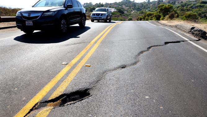 Power To Be Cut At 140 Rancho Palos Verdes Homes After Land Movement