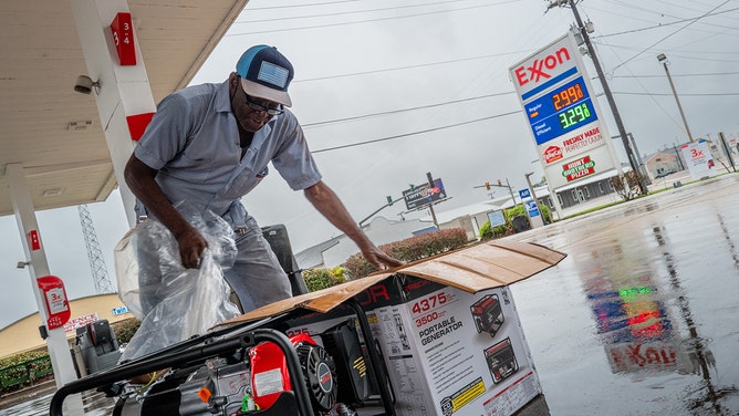 Porkchop Singleton, 78, prepares his generator for Hurricane Francine on September 11, 2024 in Morgan City, Louisiana.