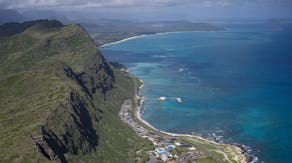 2 drown along Hawaii beach after large wave sweeps 3 out to sea