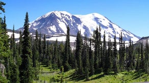 Earthquakes detected around largest active volcano in Washington state