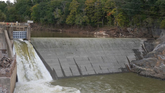 Repairs on Tennessee's Nolichucky Dam