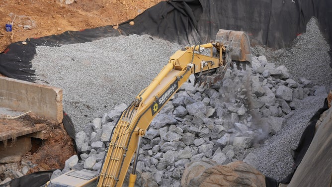 Repairs on Tennessee's Nolichucky Dam