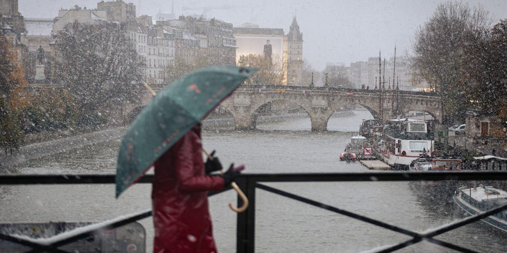 See it Paris blanketed in most November snow in over 55 years Fox