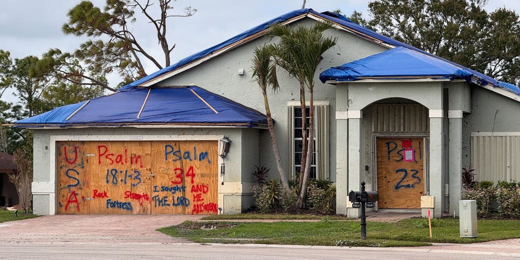 Blue tarps still cover roofs in Florida over a month after Hurricane