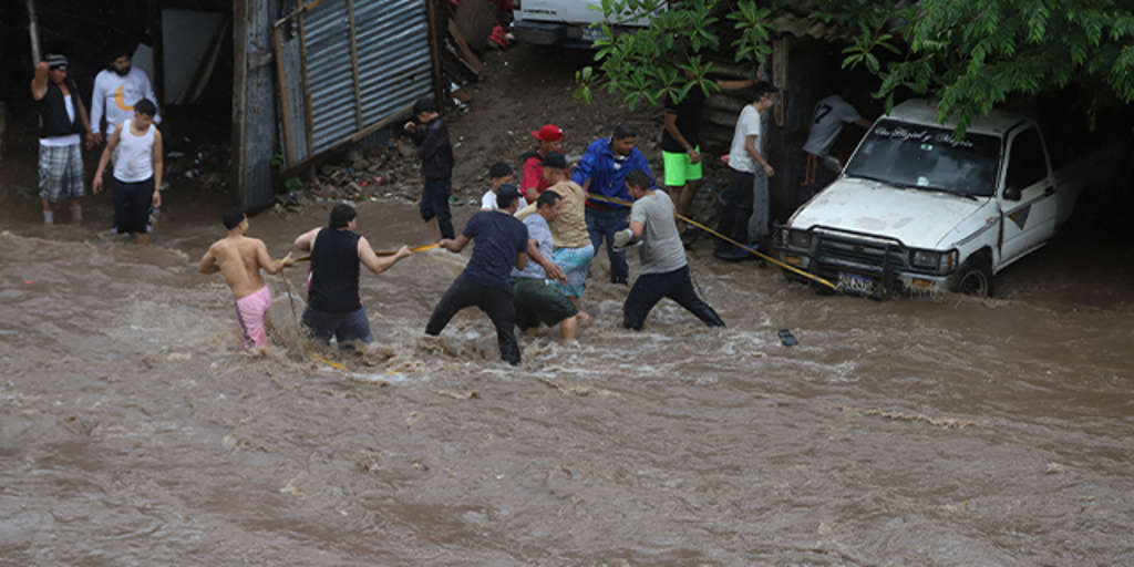Sara dissipates after producing deadly flooding, mudslides across ...