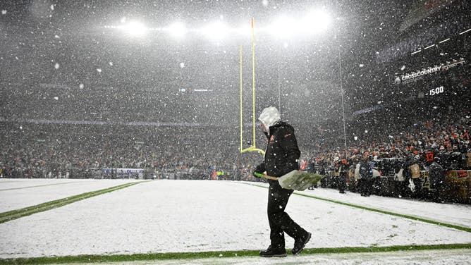 Pittsburgh Steelers vs. Cleveland Browns