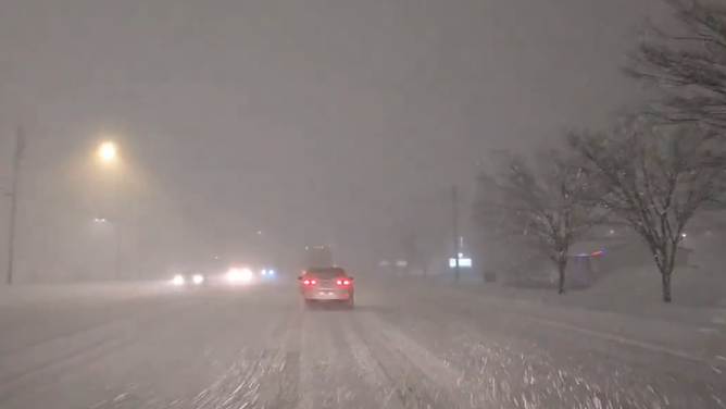 Heavy lake effect snow in New York