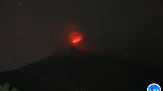 Mount Lewotobi Laki-Laki volcanic eruption at night on Nov. 4, 2024.