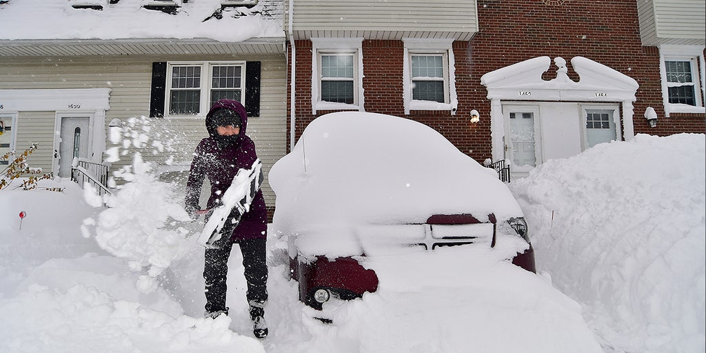 Watch: Feet of lake-effect snow piles up along Great Lakes paralyzing travel, prompting states of emergency