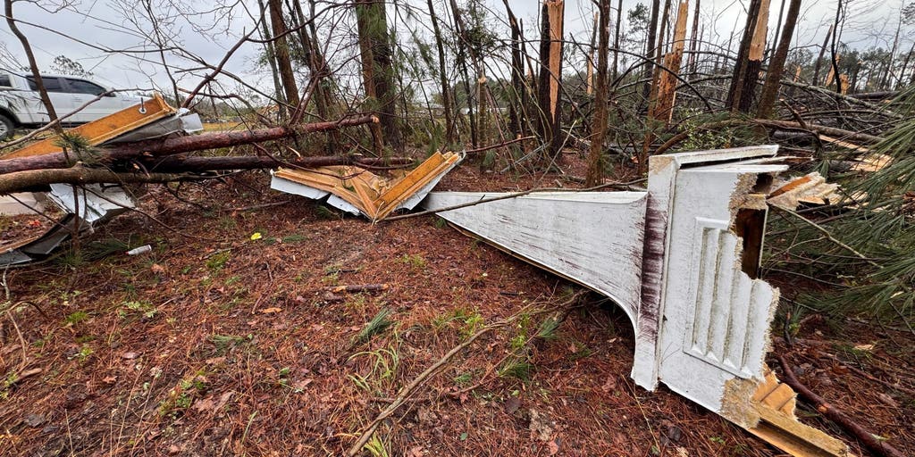 Deadly severe weather outbreak ongoing as tornadoes rip through South ...