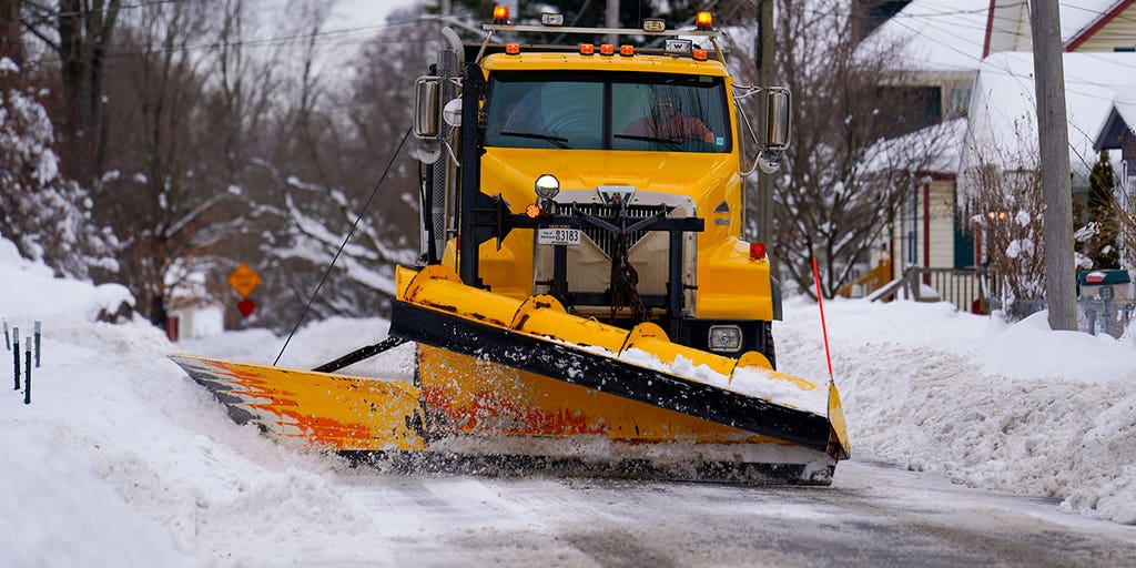 Snow squalls, blizzard conditions lead to treacherous travel as