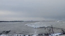 Powerful winds create seiche along Lake Erie during lake-effect snowstorm