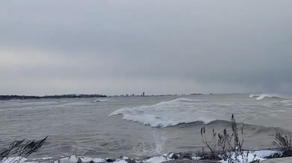 Powerful winds create seiche along Lake Erie during lake-effect snowstorm