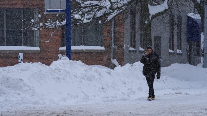 ERIE, PENNSYLVANIA, UNITED STATES - DECEMBER 2: An unforgiving lake-effect snow blankets the Great Lakes, disrupting daily life in New York and Pennsylvania, United States on December 02, 2024. (Photo by Lokman Vural Elibol/Anadolu via Getty Images)