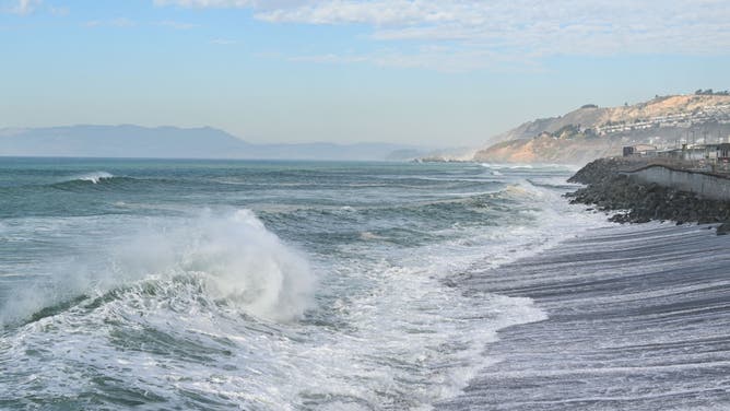 カリフォルニア州津波警報