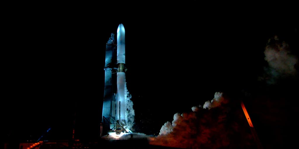 Blue Origin counts down to inaugural launch of New Glenn rocket | Fox ...