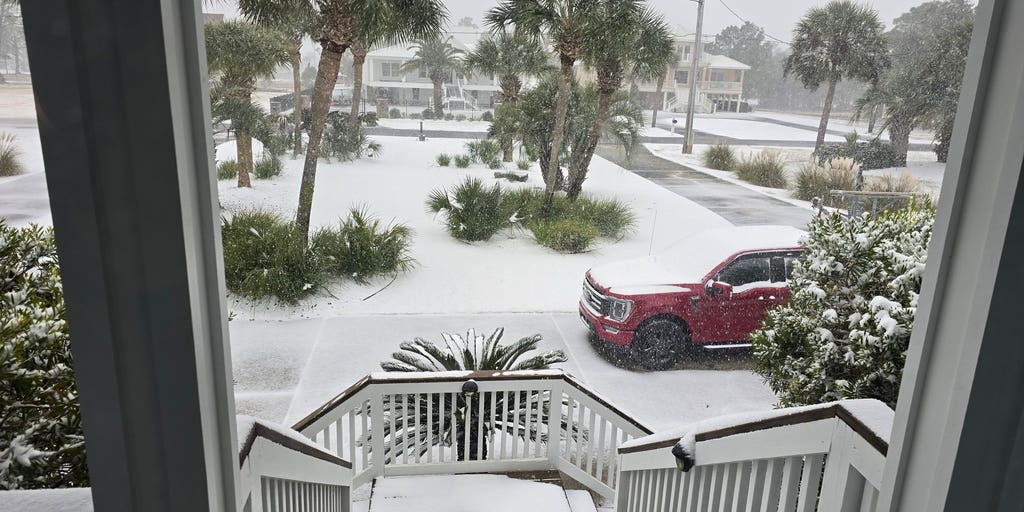 Rare Gulf-effect snow could bring snow flurries to South Florida