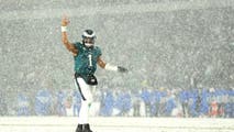 See it: Philadelphia Eagles host Rams in snow-filled playoff matchup