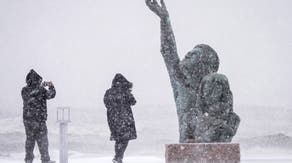 Watch: Gulf Coast beaches covered with snow during historic winter storm