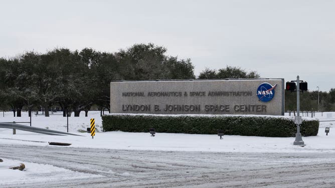 Houston snow storm 2025