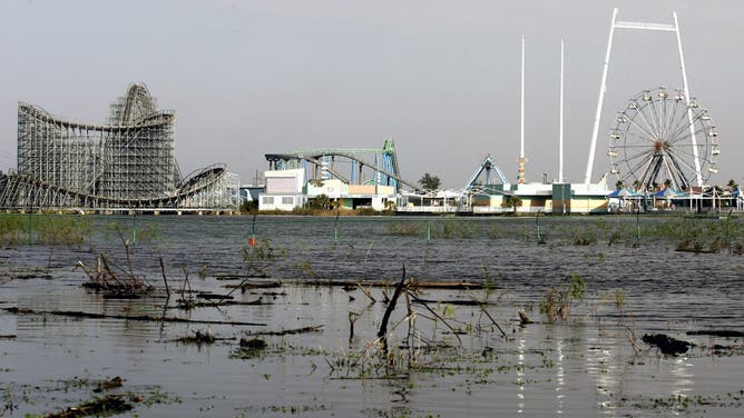 Six Flags amusement park rides sit idle in New Orleans, Louisiana, U.S., on Wednesday, Dec. 9, 2009. Six Flags Inc., the New York-based theme park owner, lost a bid to finance its exit from bankruptcy with loans and a stock sale when a judge said breakup fees in the proposed contract were too high.