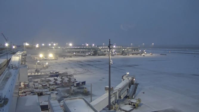 Snow at Houston's IAH Airport