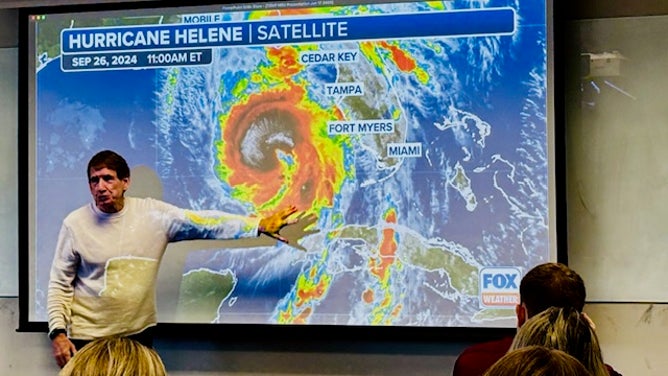 FOX Weather hurricane specialist Bryan Norcross presents an exclusive seminar to MSU meteorology students