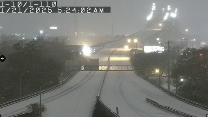 Snow on I-10 around 5:30 a.m. in New Orleans on Jan. 21, 2025. 