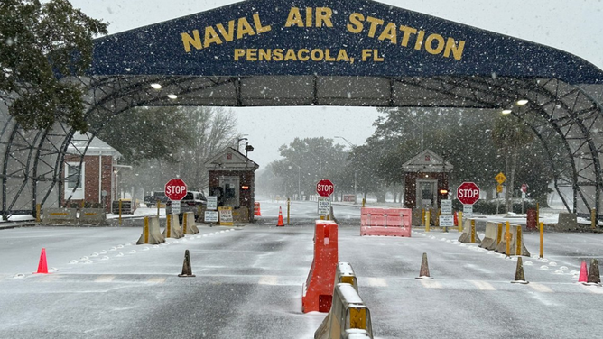 Wintry mix reported at Naval Air Station Pensacola, Florida