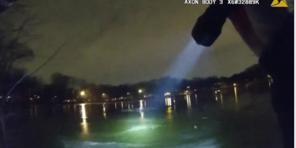 VIDEO: NYPD officers rescue man who fell through frozen lake in ...