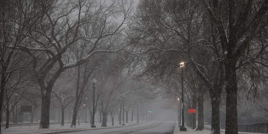 First snow of La Niña winter blasts millions in mid-Atlantic, unleashing hazardous travel conditions