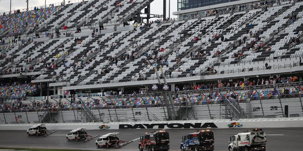 Daytona 500 resumes 3 hours after storms across Florida cause weather