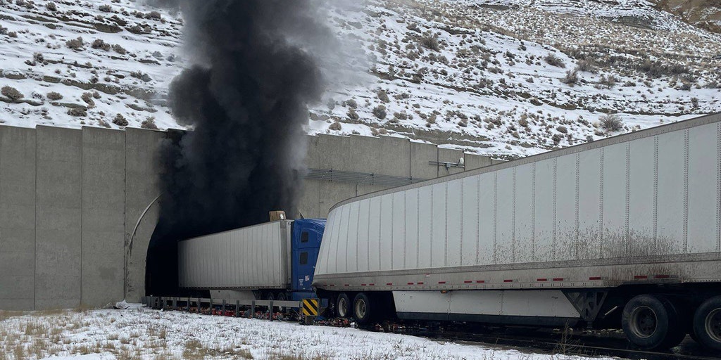 2 dead in fiery crash inside tunnel along Wyoming’s Interstate 80 Fox