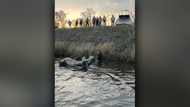 Two fishermen, Brock Newcomb and Tyler Dauzat, are being hailed as heroes after rescuing an 80-year-old man from his car as it sank into the Cane River in Natchitoches Parish, Louisiana.