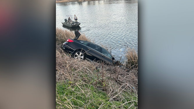 Two fishermen, Brock Newcomb and Tyler Dauzat, are being hailed as heroes after rescuing an 80-year-old man from his car as it sank into the Cane River in Natchitoches Parish, Louisiana.