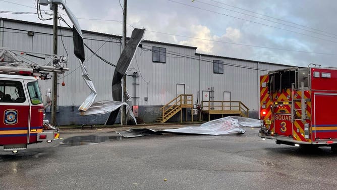 Possible tornado in Pensacola, Florida